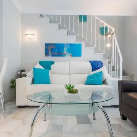 Holiday home Casa Soleada - Beautiful Villa, Corner By Pools, Facilities,full Kitchen, 3 Terraces, Internet
