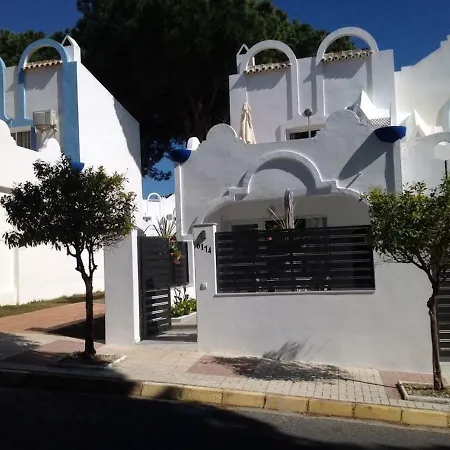 Casa Soleada - Beautiful Villa, Corner By Pools, Facilities,full Kitchen, 3 Terraces, Internet Holiday home Marbella