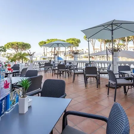 Casa Soleada - Beautiful Villa, Corner By Pools, Facilities,full Kitchen, 3 Terraces, Internet * Marbellac